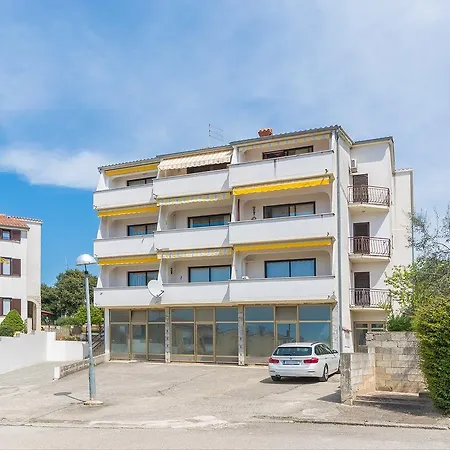 Evelyn Brostolade Gostinjska kuća 3*