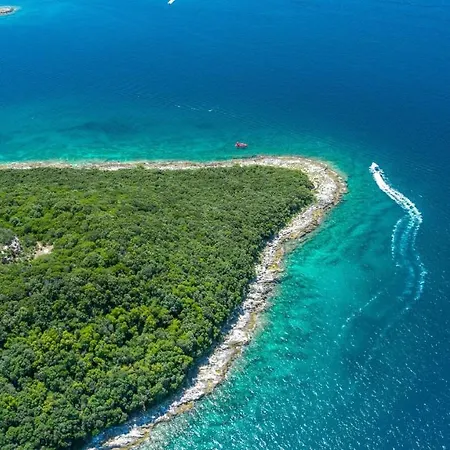 Gostinjska kuća Evelyn Brostolade 3*